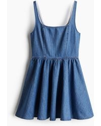 H&M - Ausgestelltes Jeanskleid - Lyst