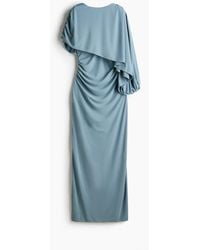 H&M - Drapiertes Kleid mit Cape-Detail - Lyst