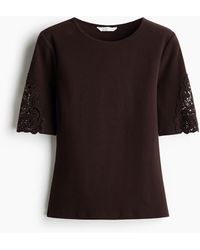 H&M - Geripptes Shirt mit Spitze - Lyst