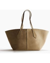 H&M - Shopper aus Veloursleder - Lyst