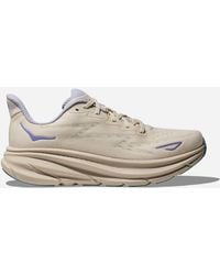 Hoka One One - Clifton 9 FP Movement Chaussures pour Femme en Eggnog Taille 36 2/3 | Lifestyle - Lyst