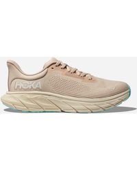 Hoka One One - Arahi 7 Chaussures pour Femme en Vanilla/Cream Taille 36 2/3 | Route - Lyst