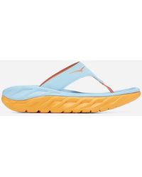 Hoka One One - Ora Recovery Flip Chaussures pour Femme en Summer Song/Amber Yellow Taille 36 | Récupération - Lyst