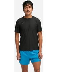 Hoka One One - Airolite Kurzarmshirt 2.0 für Herren in Black Größe S | Oberteile - Lyst