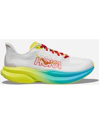 Hoka One One - IRONMAN Mach 6 Chaussures pour Homme en White/Red Alert Taille 46 2/3 | Route - Lyst