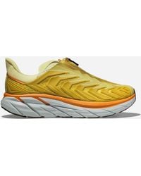 Hoka One One - Project Clifton Schuhe in Golden Lichen/Celery Root Größe 36 2/3 | Lifestyle - Lyst