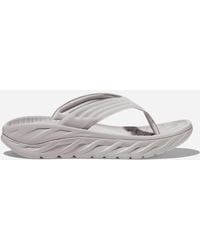 Hoka One One - Ora Recovery Flip 2 Chaussures en Lunar Rock/White Taille 40 | Récupération - Lyst