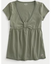 Hollister - Kurzärmliges Babydoll-Oberteil in Easy Fit - Lyst