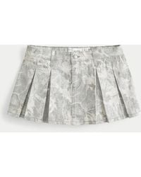 Hollister - Plissierter Mini-Skort im Camo-Look - Lyst