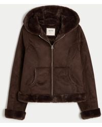Hollister - Jacke mit Kapuze aus Shearling-Lammfellimitat mit Kunstpelzfutter - Lyst