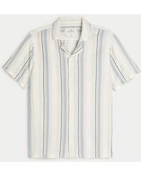 Hollister - Kurzärmliges Hemd mit durchgehendem Knopfverschluss und Streifen - Lyst