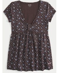 Hollister - Kurzärmliges Babydoll-Oberteil in Easy Fit - Lyst