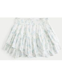 Hollister - Gestufter Miniskort mit asymmetrischem Saum - Lyst