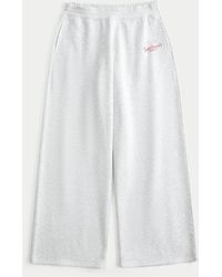 Hollister - Hollister Feel Good Sweetheart Graphic Baggy Sweatpants - Lyst