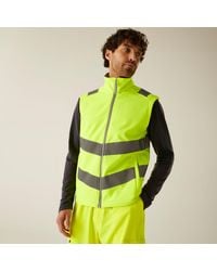 Regatta - Hi-Vis Pro Contract Ablaze Softshell Bodywar - Lyst