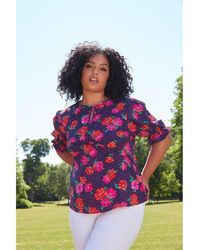 Be You - Keyhole Floral Top - Lyst
