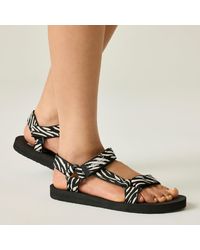 Regatta - Vendeavour Sandals - Lyst
