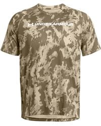 Under Armour - Tech Camo Short-Sleeve Performance Gym Top - Lyst