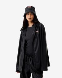 HUNTER - Izzy Short Weather-Resistant Rain Anorak - Lyst