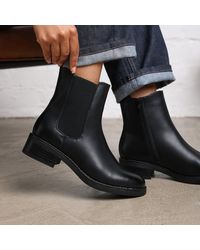 Where's That From - Wheres Low Heel Chelsea Zip Ankle Boots - Lyst
