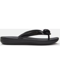 Fitflop - Iqushion Glossy-Button Flip Flops - Lyst