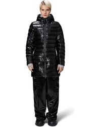 Rains - Lohja Curve Hooded Funnel Neck Long Sleeve Long Puffer Jacket - Lyst