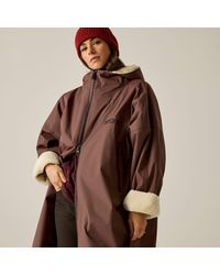 Regatta - Adult Waterproof Changing Robe - Lyst