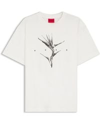 HUGO - Relaxed-Fit Katoenen T-Shirt Met Artwork En Logo - Lyst