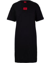 HUGO - T-Shirt-Kleid aus Interlock-Baumwolle mit rotem Logo-Etikett - Lyst