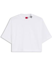 HUGO - Camiseta Corta Relaxed Fit En Algodón Con Logo En El Cuello - Lyst