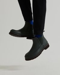 places that sell hunter boots