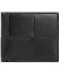 Bottega Veneta - Oversized Intreccio Bi-Fold Wallet - Lyst