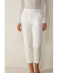 Pantaloni casual, eleganti e chino da donna di Intimissimi a partire da 20 €