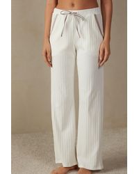 Pantaloni casual, eleganti e chino da donna di Intimissimi a partire da 20 €