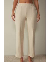 Pantaloni casual, eleganti e chino da donna di Intimissimi a partire da 20 €