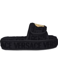 Versace Lilac Eco Fur Slippers in Purple - Lyst
