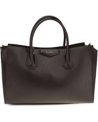 Givenchy - Medium Antigona Catchall Glossy Grained Leather Handbag Calf Bos Taurus Shoulder Bags - Lyst