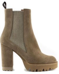 dasha chelsea boot