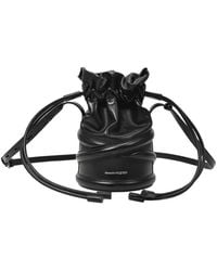McQueen - Soft Curve Bag Leather Crossbodies - Lyst
