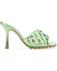 Bottega Veneta Grass Leather Padded Sandals in Green | Lyst