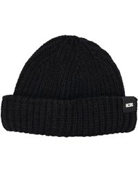 Gcds Hello Kitty Knitted Beanie in Pink 