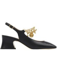 Chloé - Chloã Pumps With Decorative Logo Charm And Wide Heel - Lyst