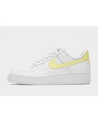 Air Force 1 - Sneakers gialle con fettuccia e logo di Nike in ...