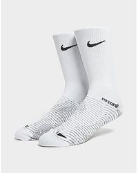 Chaussettes de football mi-mollet Grip Strike Nike en coloris Noir | Lyst