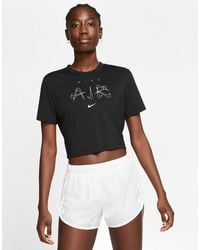 sportswear slim fit crop top