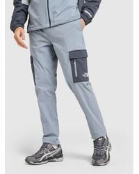The North Face - Pantaloni Cargo Trishull Zip - Lyst