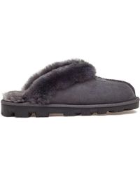 ugg zodiac