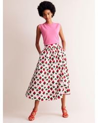 Boden - Layla Strawberry Print Cotton Sateen Midi Skirt - Lyst