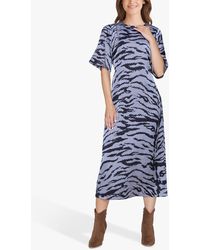 Sisters Point - Elipa Shiny Satin Animal Print Dress - Lyst