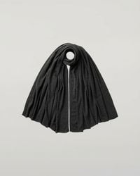 Johnstons of Elgin - Gauzy Cashmere Charcoal Travel Stole - Lyst